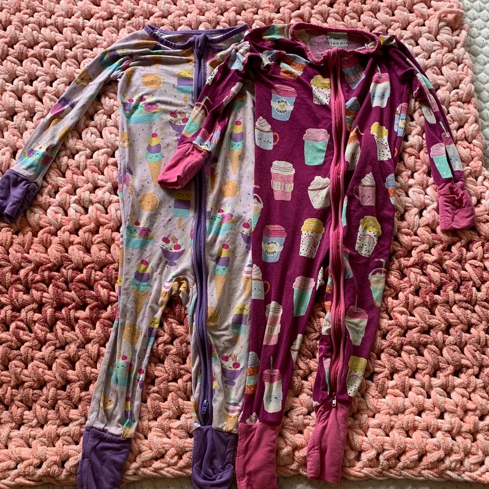 well-loved Little Sleepies pair !! CUUTE 12-18m